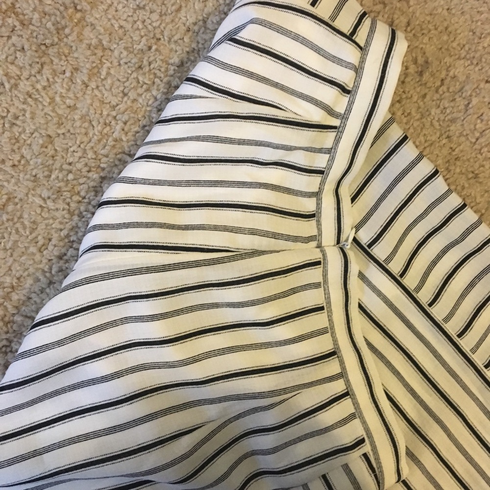 Doe & Rae Stripped Culottes - Picture 4 of 7